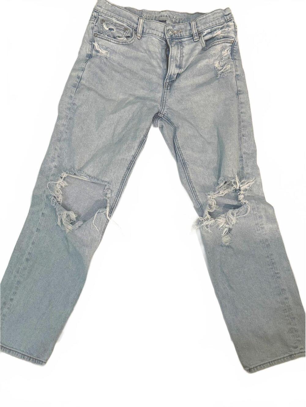 American Eagle Distressed Ripped Jeans Women’s 6 Regular Light Wash Straight Leg